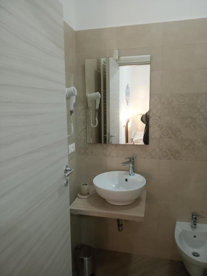 Mediterranea Guest House Porto Cesareo Exterior foto